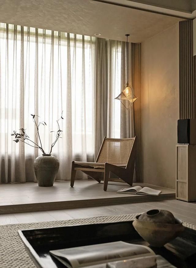 北欧与侘寂的温柔碰撞,中年夫妻的治愈系家居 晒晒中年夫妻的家,北欧 + 侘寂的温柔碰撞焊死了 - 家居知识