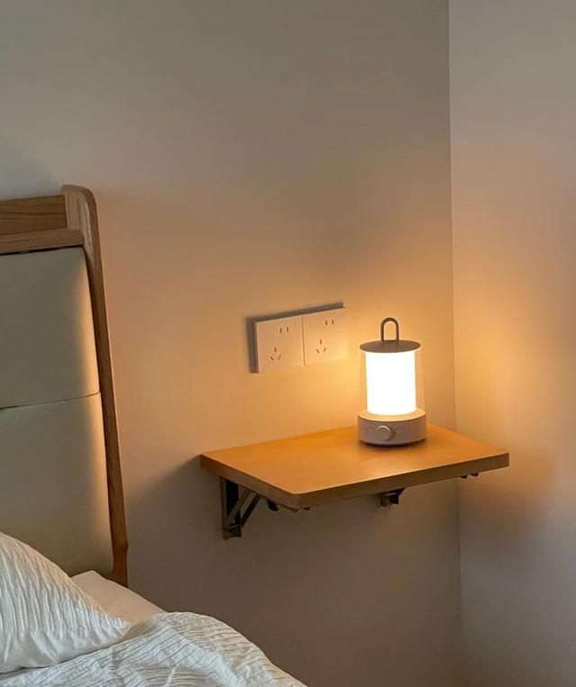 被年轻人的“床头柜平替”惊到了！换一个思路，省钱又实用 - 家居知识