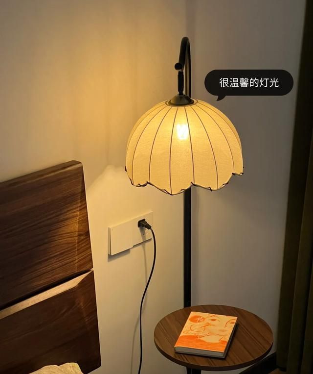 被年轻人的“床头柜平替”惊到了！换一个思路，省钱又实用 - 家居知识