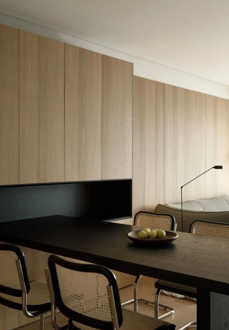 原木风婚房设计,自然木色与松弛布局的温柔美学 长辈夸爆的原木风婚房!自然木色+松弛布局,每个角落都藏着温柔 - 家居知识