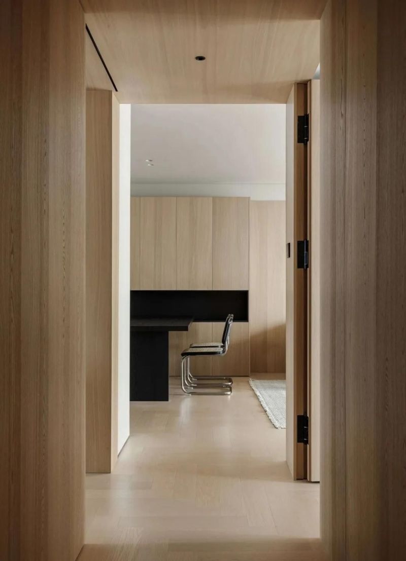 原木风婚房设计,自然木色与松弛布局的温柔美学 长辈夸爆的原木风婚房!自然木色+松弛布局,每个角落都藏着温柔 - 家居知识