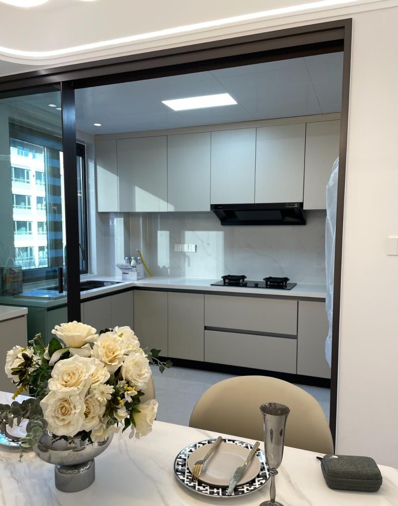 113平现代简约风新家仅花15.6w,效果超值! 别犹豫就做现代简约风的家,这套房子113平全部完成15.6w还可以。 - 家居知识