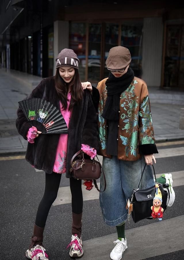 新中式混搭风潮席卷00后,谁说国风不能潮? 谁说国风老气?这波新中式混搭,让00后都抢着穿! - 家居知识