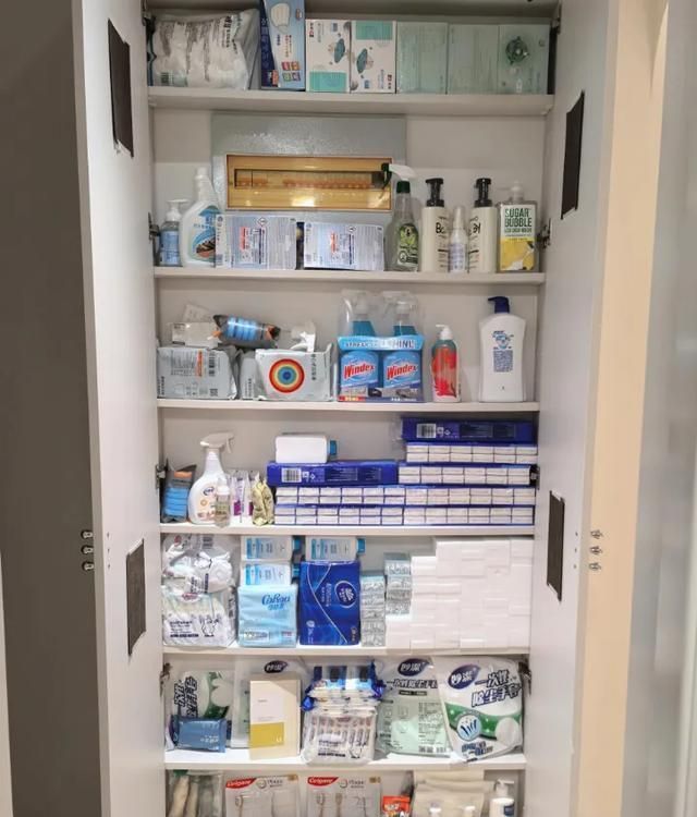 被年轻人的“薄柜设计”惊呆了，换个思路，解决小户型痛点 - 家居知识