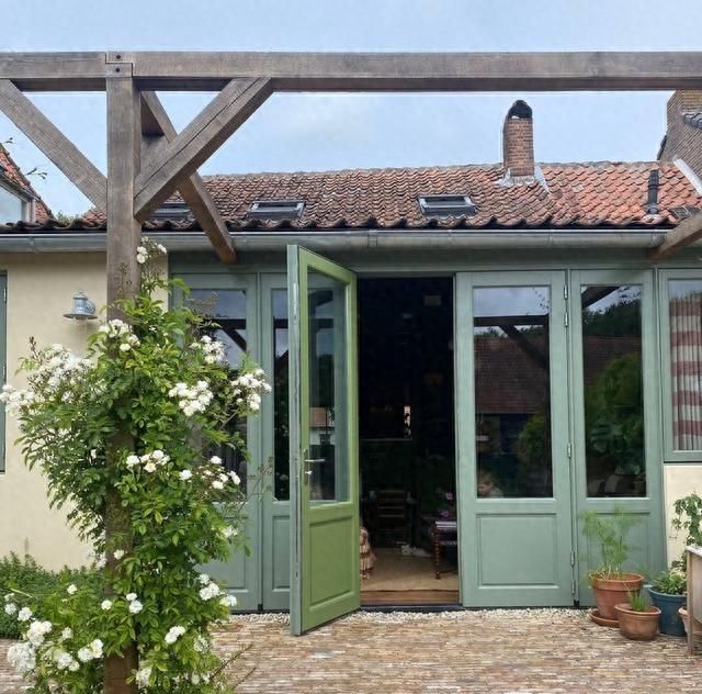 荷兰女主的复古混搭风老房，大胆配色演绎温暖个性家居