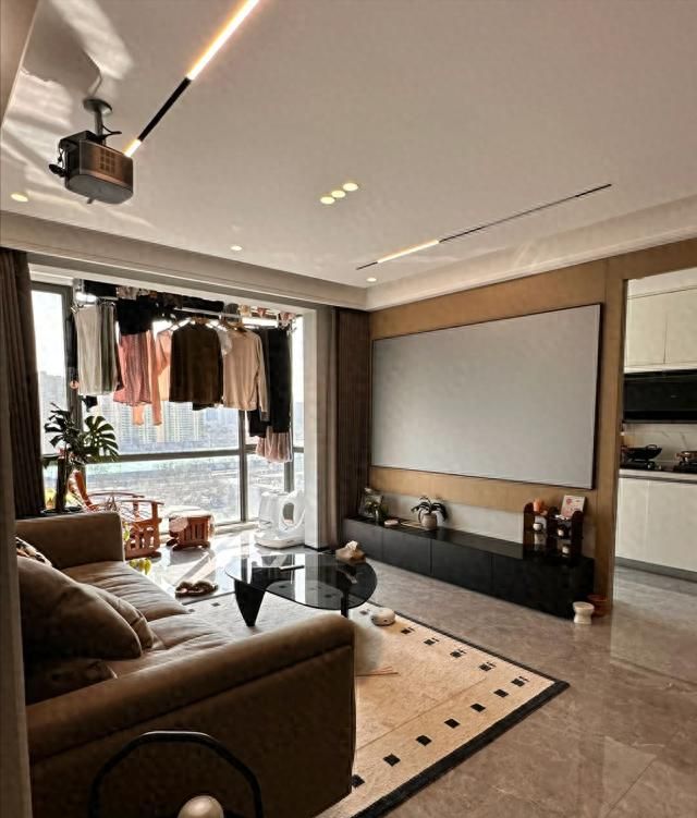 入住后才知阳台采光好却被浪费，学闺蜜这样设计才实用