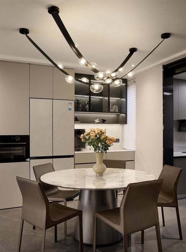 MHOO安吉·玖溪花园240㎡意式极简风：克制美学里的质感生活 - 家居知识