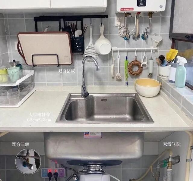 极简之家,全屋干净温馨,不染一丝俗气 这是我见过最极简的家,全屋布置得干净又温馨,没有一丝俗气! - 家居知识