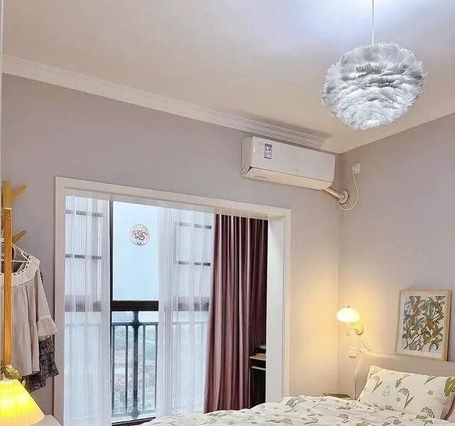 极简之家,全屋干净温馨,不染一丝俗气 这是我见过最极简的家,全屋布置得干净又温馨,没有一丝俗气! - 家居知识