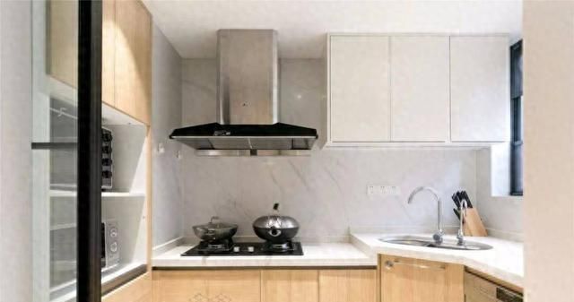 115㎡现代简约风，打造优雅活泼的舒适生活空间