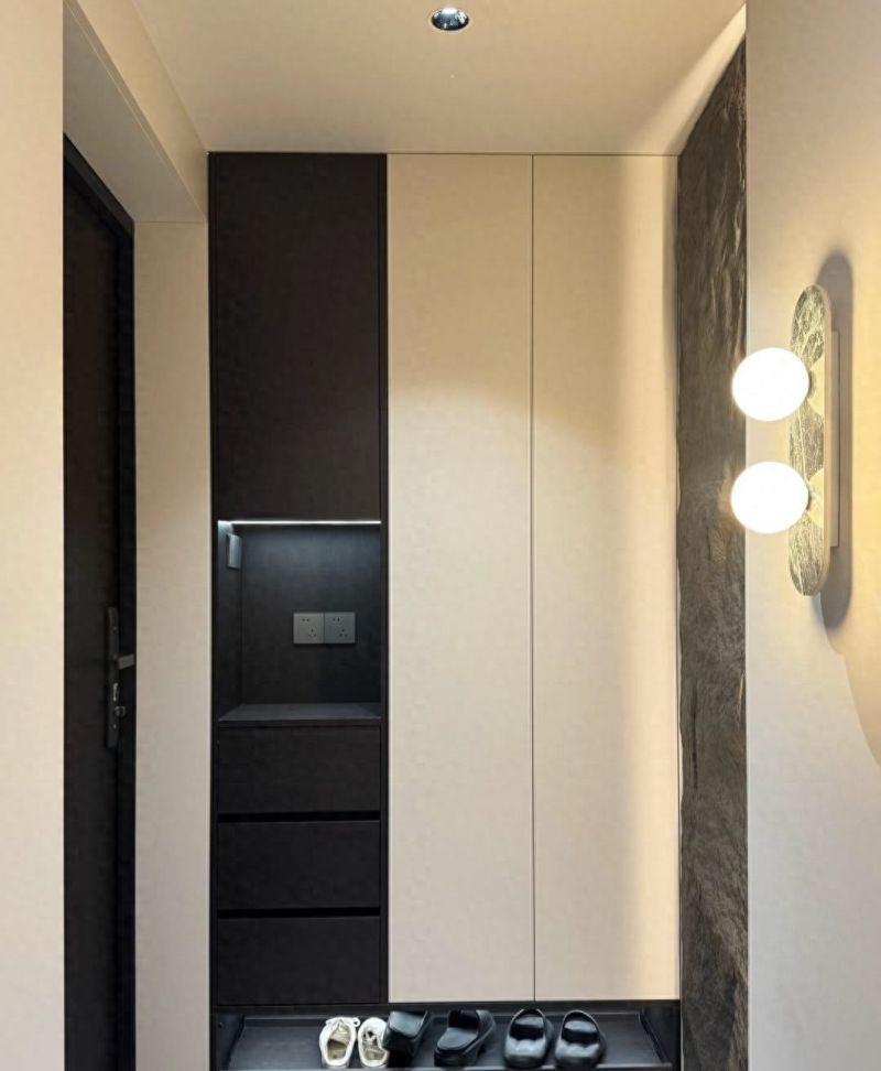 惊艳设计！这款玄关柜的高级感让人一见倾心