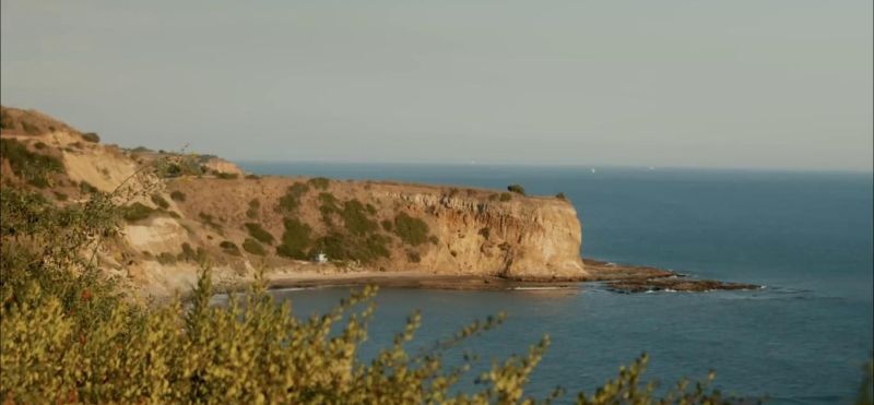 现代简约风，大落地窗，自然光洒满整个房间 - 家居知识