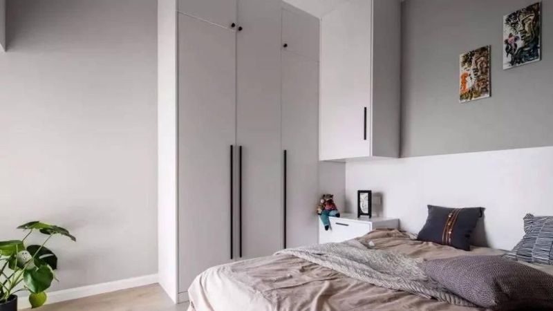 77㎡现代风两居室,简洁硬装搭配精致软装,打造高档大气家居空间 77㎡现代风两居室,简洁硬装+精致软装,完工效果高档大气。 - 家居知识