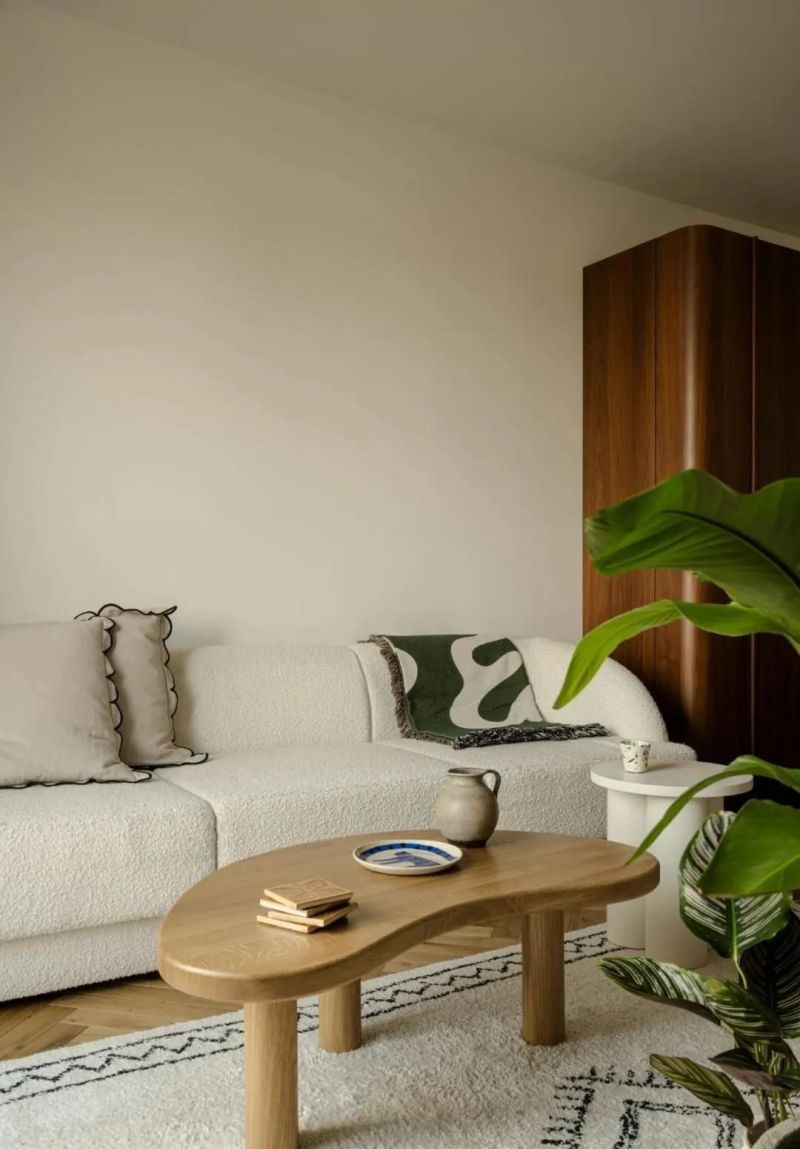 56㎡老破小逆袭复古法式风,优雅改造惊艳全网! 复古优雅法式风,谁敢信她家之前是56㎡老破小? - 家居知识