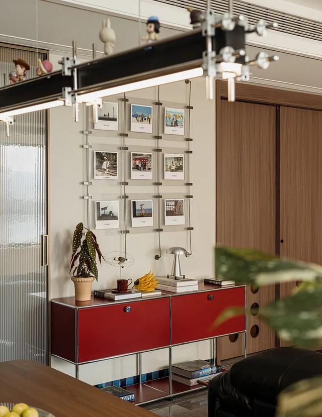 设计师巧融复古、包豪斯与孟菲斯风格打造独特空间 设计师以复古、包豪斯与孟菲?斯混搭风格为基调进行改造 - 家居知识