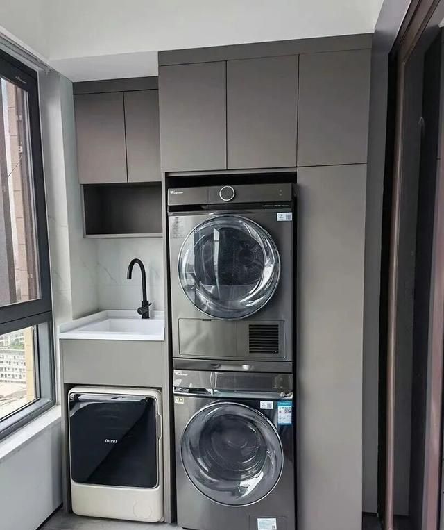 超实用阳台洗衣机柜设计合集!颜值与收纳双在线 - 今日头条 超实用阳台洗衣机柜设计合集!颜值与收纳双在线 - 家居知识