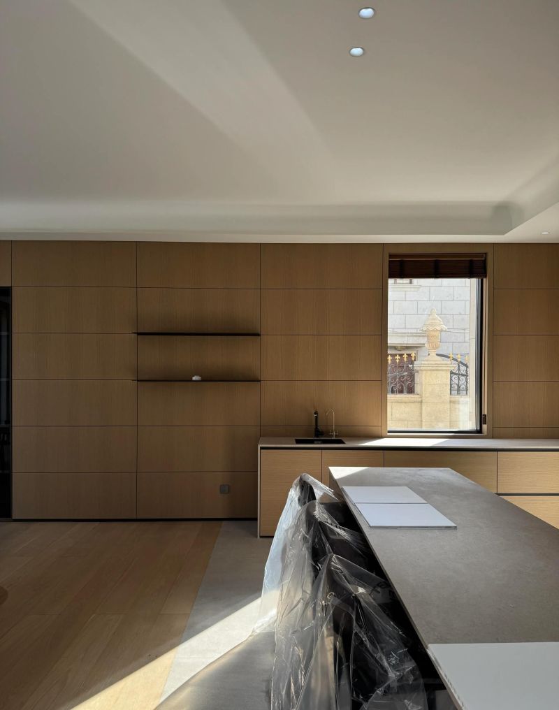 ✨上海顶楼复式｜把侘寂风的克制美学搬进家里✨ - 家居知识