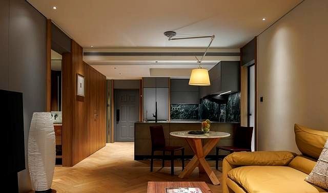 这是我见过最舒心的家，面积85㎡，现代原木完美混搭，挑不出毛病 - 家居知识
