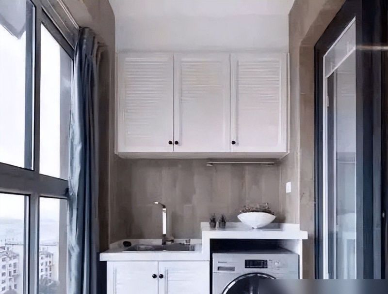 阳台装吊柜还是地柜？我家选择这样做，邻居参观后纷纷夸赞！ - 家居知识