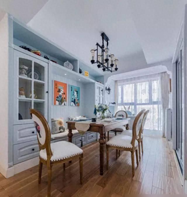 102㎡现代美式混搭宅，餐厅多功能收纳柜设计太绝了！