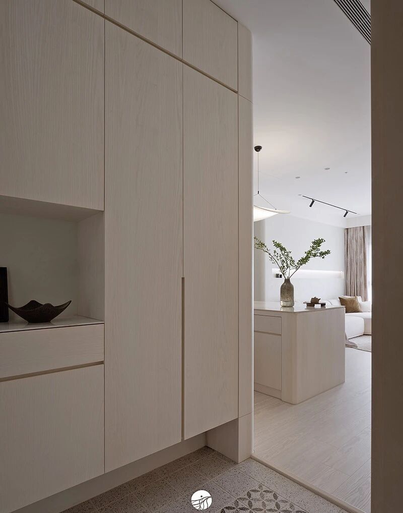 132㎡侘寂风,快节奏生活里的治愈时光 快节奏里的治愈,藏在这132㎡的侘寂时光里 - 家居知识