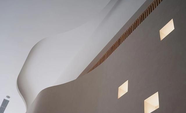 132㎡侘寂风,快节奏生活的治愈系时光 快节奏里的治愈,藏在这132㎡的侘寂时光里 - 家居知识