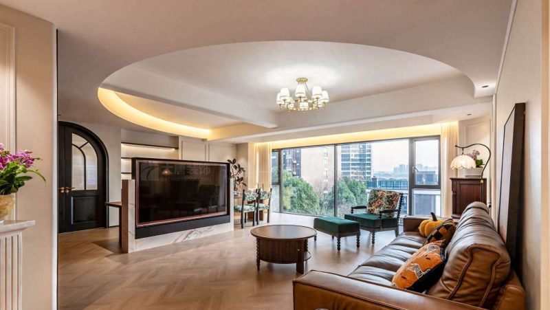 140㎡美式复古风装修实景，材质碰撞打造入户仪式感