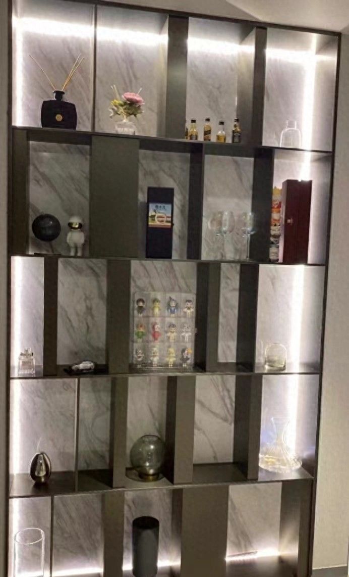 深聊靠谱的能做酒吧不锈钢酒柜厂家，日常好清洁的整体定制怎么选 - 家居知识