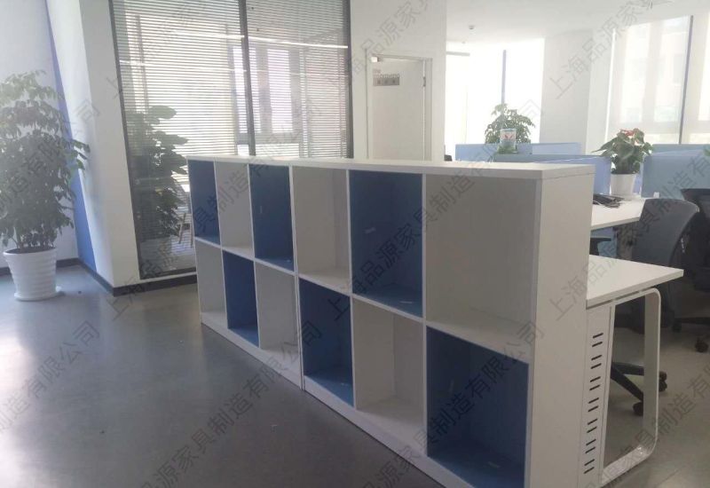 上门定制桌边隔断柜,办公空间扩容新方案 办公空间新方案:上门测量定制桌边隔断柜,空间能翻倍? - 家居知识