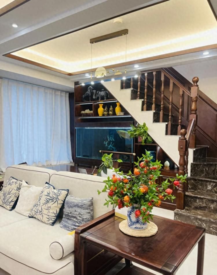 山东一女子晒出住237㎡的顶层复式，新中式风格装修，太羡慕了！ - 家居知识