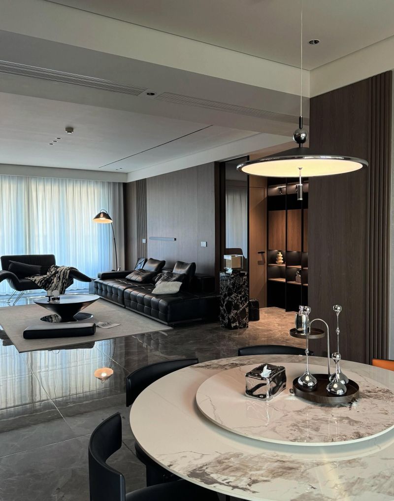 原木风VS奶油风,普通家庭装修风格选择指南 原木风和奶油风哪个更适合普通家庭?推荐一家靠谱的装修公司 - 家居知识