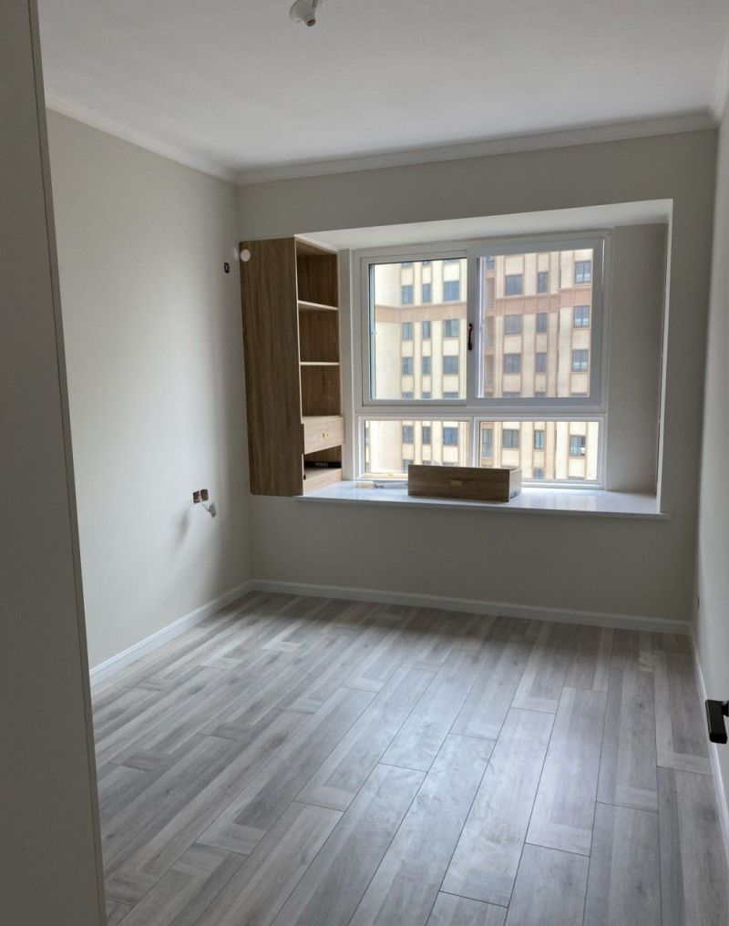 越来越流行装修不做吊顶，不做电视墙，看她家，全屋极简又耐看 - 家居知识