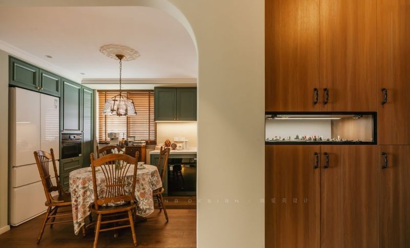 姐姐耗时4个月打造美式新家,完工效果温馨又高级,邻居羡慕不已! 姐姐花4个月把家装成美式,完工后场面极度温馨高级,太有远见了 - 家居知识