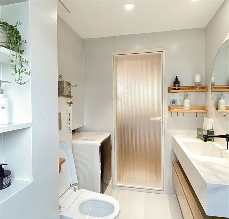 4㎡奶油白卫生间惊艳网友,美到爆的装修灵感 她把家里的4㎡卫生间,装修成“奶油白”色,网友:真的美爆了 - 家居知识