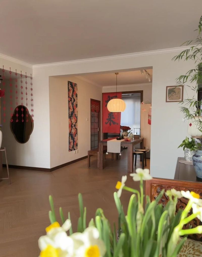 退休夫妻的精致新中式之家,纯正韵味令人惊艳 发现一对退休夫妻的家,那叫一个精致,给大家看看,纯正的新中式 - 家居知识