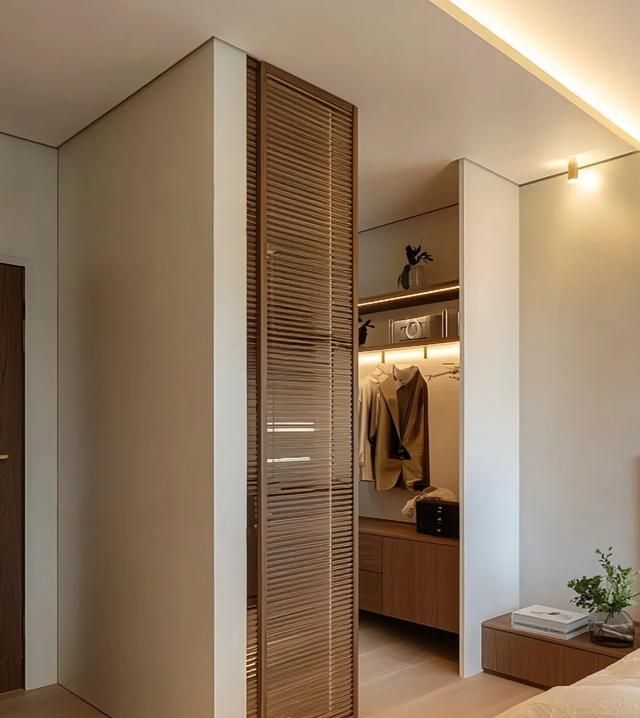 卧室别再打满墙衣柜！10㎡以上就做小衣帽间，才是收纳王炸 - 家居知识