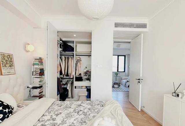 卧室别再打满墙衣柜！10㎡以上就做小衣帽间，才是收纳王炸 - 家居知识