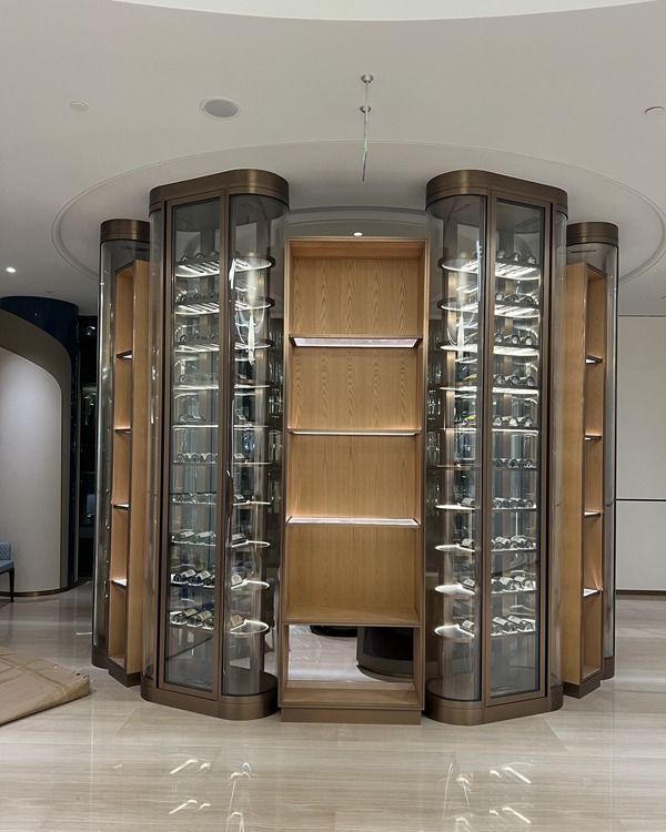 阐释酒柜定制品牌优势，推荐几家值得选的洋酒柜厂家 - 家居知识