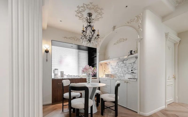 法式风格神改造!无电视墙+次卧打通,空间瞬间放大效果惊艳 法式风格神思路!无电视墙+次卧打通,视觉效果直接拉满显大! - 家居知识