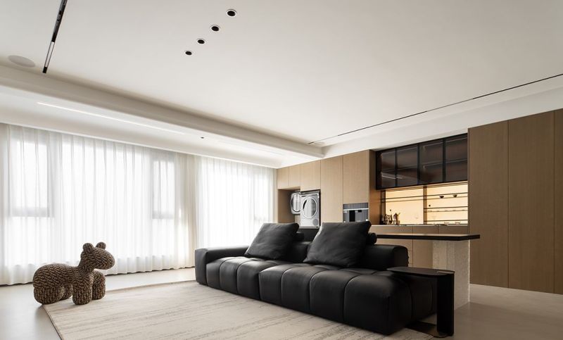 130㎡意式极简实景,去繁就简的质感生活空间 130㎡意式风落地实拍,剥离冗余,质感空间承载高品质生活 - 家居知识