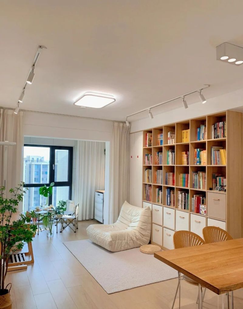 越来越多人给客厅做“满墙书柜”？过来人：很香，也十分后悔 - 家居知识