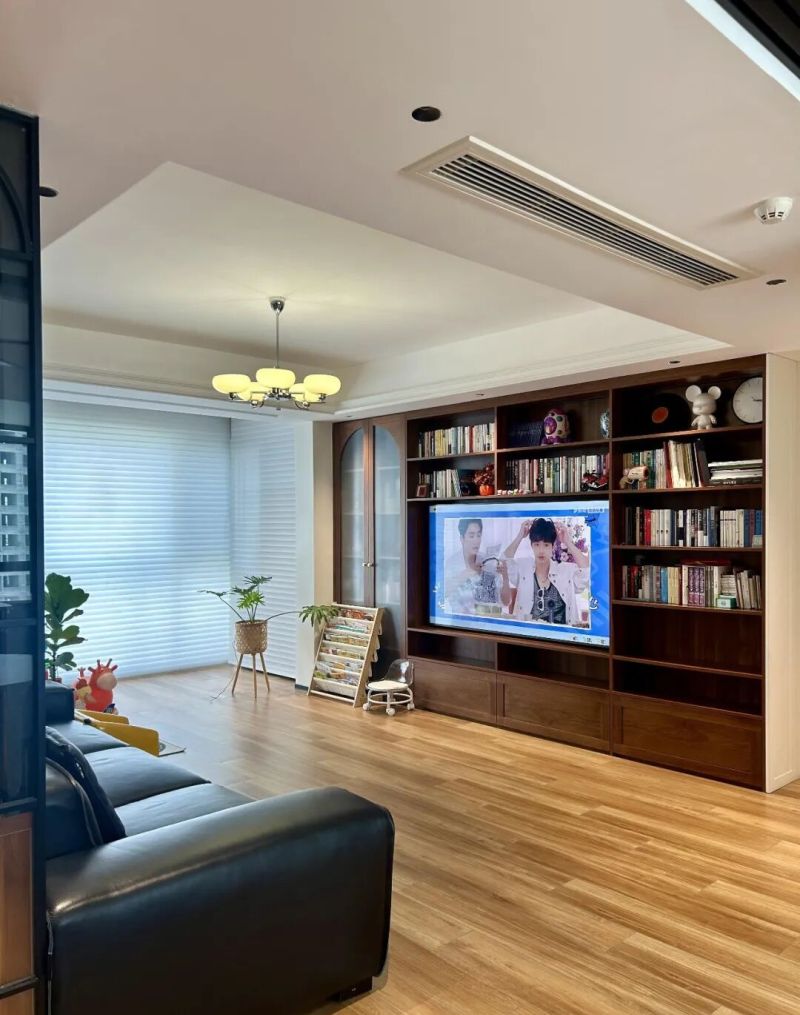 越来越多人给客厅做“满墙书柜”？过来人：很香，也十分后悔 - 家居知识