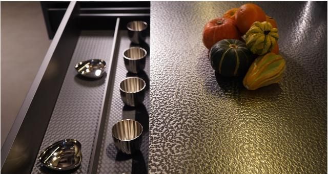 共话不错的不锈钢酒柜定制厂家，定制方案与交付时间，哪家性价比 - 家居知识