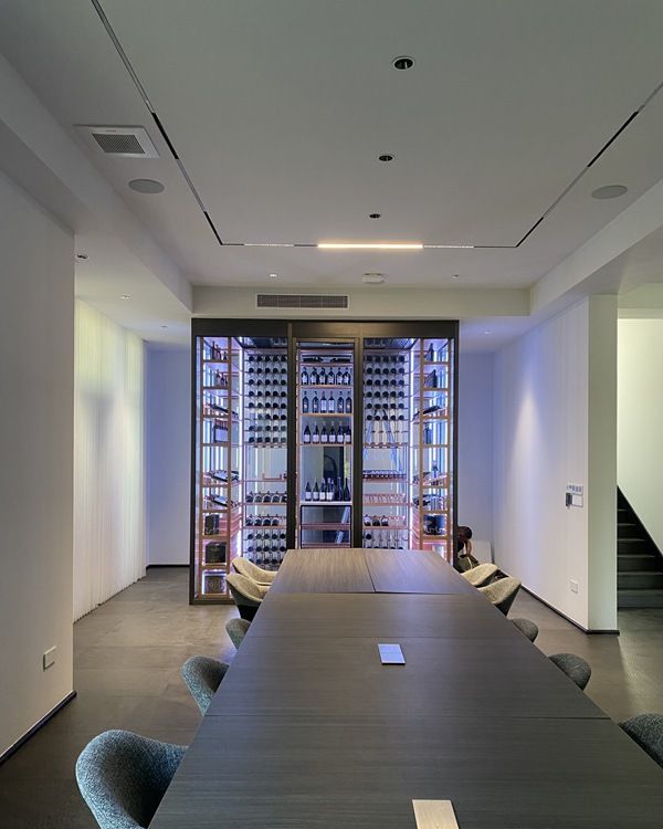 分享酒柜定制找哪家公司，探讨各品牌的收费情况 - 家居知识