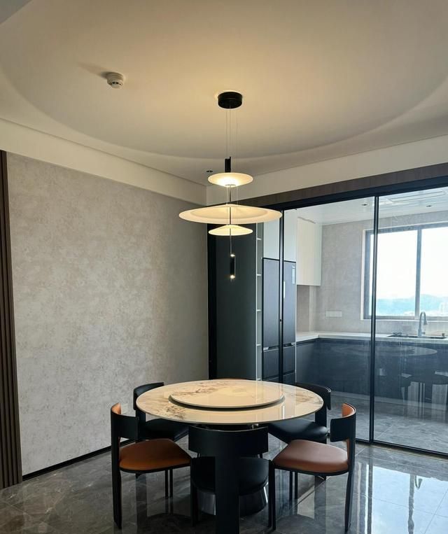 汇总零重大售后、开料精准的全屋定制厂家。做电视柜哪家性价比高 - 家居知识