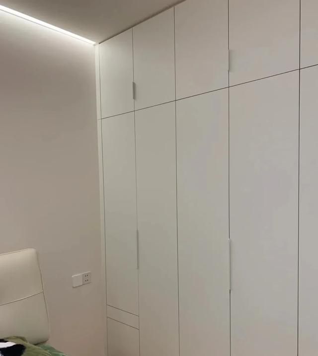 “床头柜”已逐渐退出中国家庭！看看年轻人的新做法，美观又实用 - 家居知识