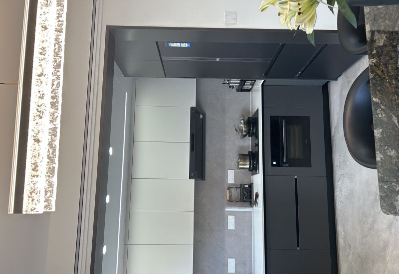 全屋衣柜定制专业品牌推荐及靠谱联系方式