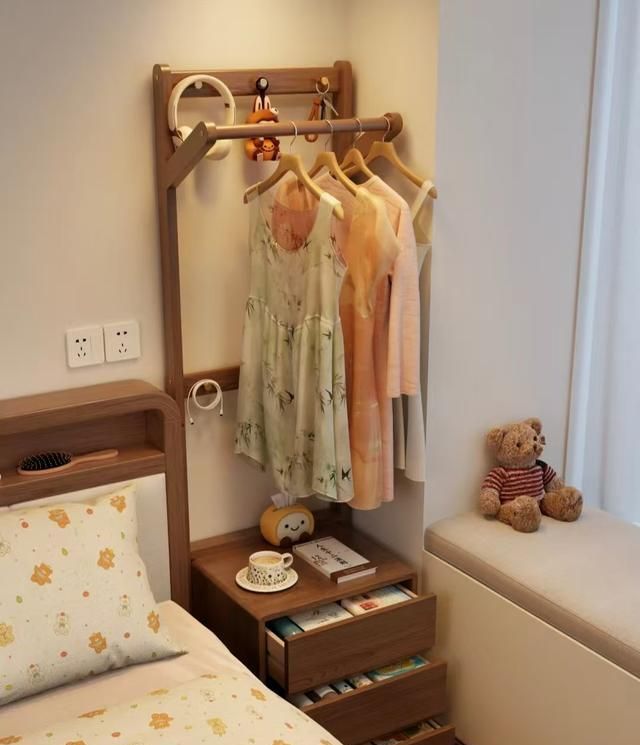 “床头柜”已逐渐退出中国家庭，看看年轻人的做法，高级又实用 - 家居知识