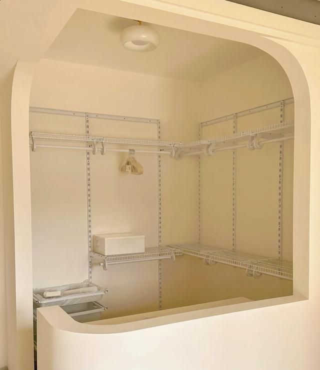 扔掉它！屁点大的卧室；也能拥有一个实用衣帽间？！ - 家居知识