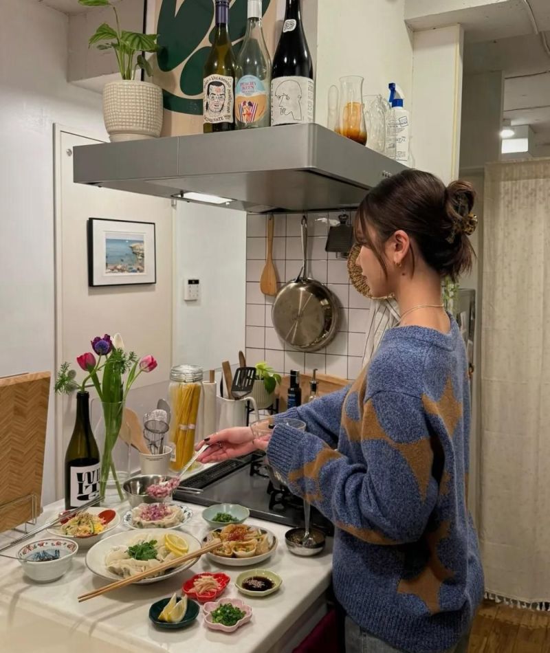 乱中藏治愈,日本博主的温馨小家 35㎡日式小出租屋逆袭,软改前后对比,原来小窝也能藏着诗与远方